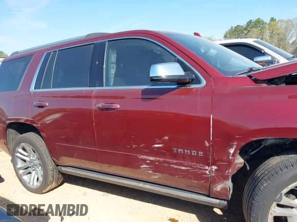 2020 Chevrolet Tahoe Premier z VIN 1GNSKCKJ6LR186564, wystawiony jako IAAI lot #41901414 z przebiegiem 129 156 mil mil oraz . Historia ofert i sprzedaży dostępna na DreamBid. Obrazek 13.