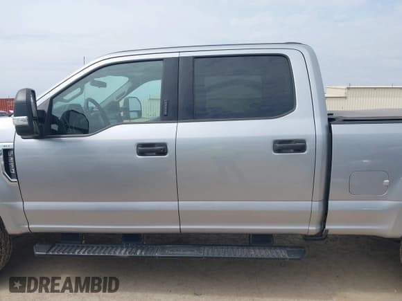 ✅ 2022 Ford F-250 XL • VIN: 1FT7W2BN1NED76735 • Lot: 41691729. Listed on IAAI with 174,375 mi. Free auction sales archive from the USA and detailed vehicle history report at DreamBid. Image 14.