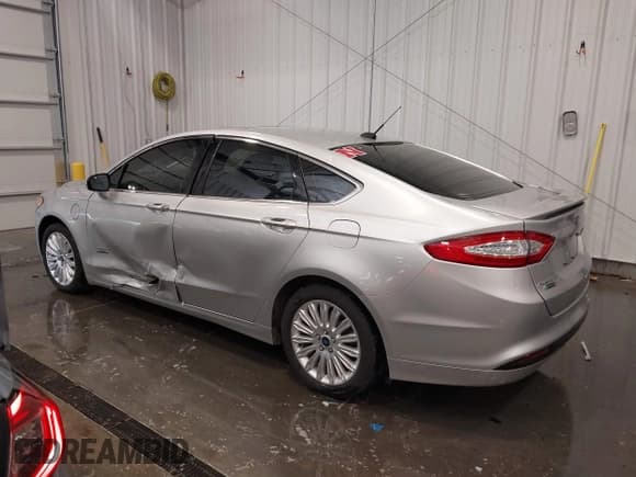 ✅ 2013 Ford Fusion Titanium • VIN: 3FA6P0SU1DR260313 • Lot: 42085988. Listed on IAAI with 110,177 mi. Free auction sales archive from the USA and detailed vehicle history report at DreamBid. Image 3.
