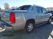 ✅ 2007 Cadillac Escalade EXT • VIN: 3GYFK62847G157394 • Лот: 43784343. Опубликован ранее на IAAI с пробегом 167 316 миль. Бесплатный доступ к архиву аукционных продаж из США и подробный отчёт об истории автомобиля на DreamBid. Изображение 4.