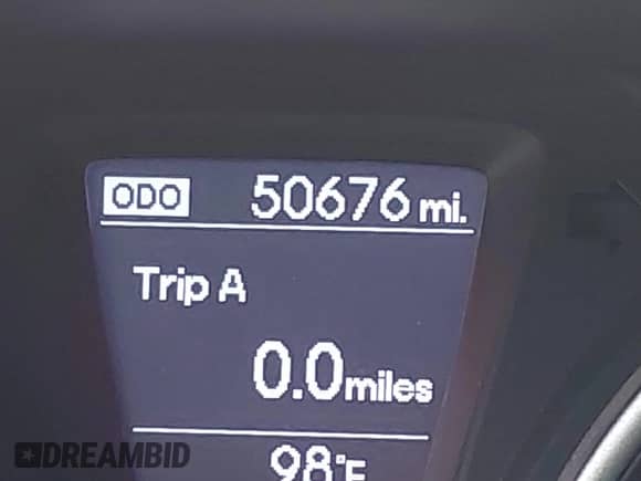 2017 Hyundai Elantra z VIN KMHD35LH6HU380209, wystawiony jako IAAI lot #43279739 z przebiegiem 50 676 mil mil oraz . Historia ofert i sprzedaży dostępna na DreamBid. Obrazek 16.