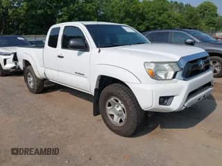 ✅ 2013 Toyota Tacoma • VIN: 5TFUX4ENXDX023842 • Lot: 42447802. Wystawiony na IAAI z przebiegiem 139 491 mil. Bezpłatny archiwum sprzedaży aukcyjnych z USA i szczegółowy raport historii pojazdu na DreamBid. Zdjęcie 1.