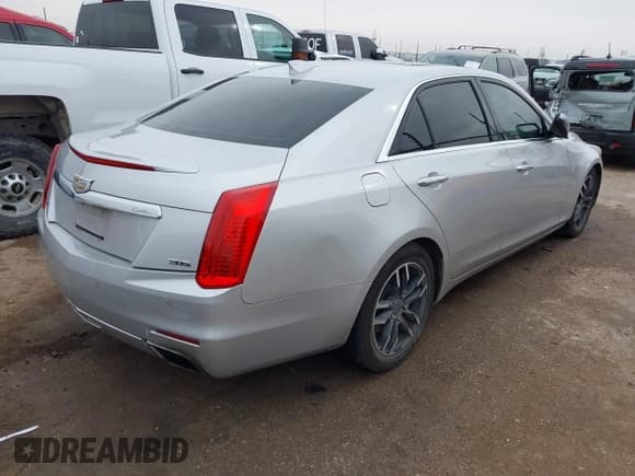 ✅ 2015 Cadillac CTS Luxury RWD • VIN: 1G6AR5S36F0131881 • Lot: 41406498. Listed on IAAI with 172,612 mi. Free auction sales archive from the USA and detailed vehicle history report at DreamBid. Image 4.