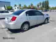 2004 Saturn ION ION 2 z VIN 1G8AJ52F44Z206921, wystawiony jako IAAI lot #42395938 z przebiegiem 129 558 mil mil oraz . Historia ofert i sprzedaży dostępna na DreamBid. Obrazek 4.