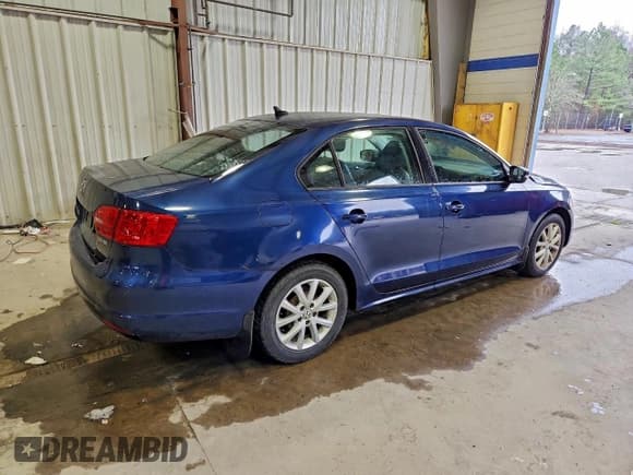 ✅ 2011 Volkswagen Jetta SE • VIN: 3VWDZ7AJ0BM387668 • Лот: 94935855. Опубликован ранее на Copart с пробегом 231 467 миль. Бесплатный доступ к архиву аукционных продаж из США и подробный отчёт об истории автомобиля на DreamBid. Изображение 3.