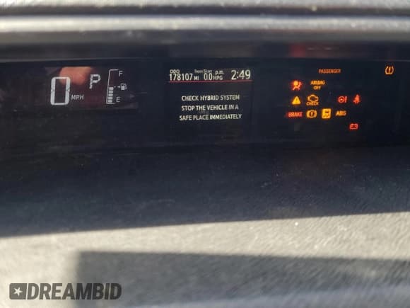 ✅ 2015 Toyota Prius One • VIN: JTDKDTB3XF1577630 • Lot: 89702925. Listed on Copart with 178,107 mi. Free auction sales archive from the USA and detailed vehicle history report at DreamBid. Image 9.