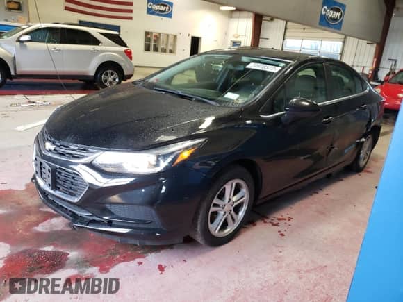 2017 Chevrolet Cruze LT с VIN 1G1BE5SM7H7216561, выставлен на аукционе Copart как лот 70978522 с пробегом 53 182 миль миль и . История ставок и продаж доступна на DreamBid. Изображение 1.