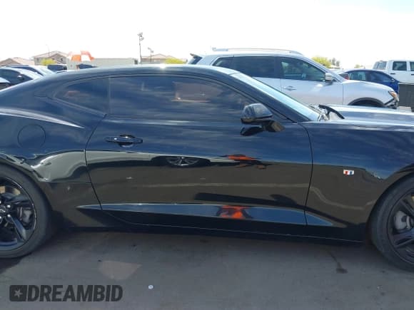 ✅ 2022 Chevrolet Camaro 1LT • VIN: 1G1FB1RX8N0133146 • Lot: 42169340. Listed on IAAI with 40,723 mi. Free auction sales archive from the USA and detailed vehicle history report at DreamBid. Image 13.