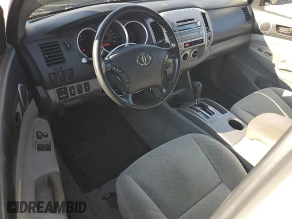 ✅ 2009 Toyota Tacoma • VIN: 5TETX22N79Z667268 • Lot: 81260655. Listed on Copart with 233,916 mi. Free auction sales archive from the USA and detailed vehicle history report at DreamBid. Image 8.