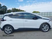 ✅ 2023 Chevrolet Bolt EV 1LT • VIN: 1G1FW6S0XP4120277 • Lot: 40609113. Wystawiony na IAAI z przebiegiem 21 882 mil. Bezpłatny archiwum sprzedaży aukcyjnych z USA i szczegółowy raport historii pojazdu na DreamBid. Zdjęcie 14.