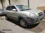2007 Hyundai Tucson GL z VIN KM8JM72D17U684962, wystawiony jako Copart lot #83152754 z przebiegiem 314 025 mil mil oraz Czysty tytuł • Clean title. Historia ofert i sprzedaży dostępna na DreamBid. Obrazek 4.