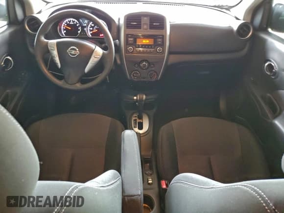 ✅ 2015 Nissan Versa S Plus • VIN: 3N1CN7AP5FL924158 • Lot: 93953795. Wystawiony na Copart z przebiegiem 89 275 mil. Bezpłatny archiwum sprzedaży aukcyjnych z USA i szczegółowy raport historii pojazdu na DreamBid. Zdjęcie 8.