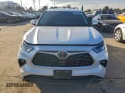 ✅ 2023 Toyota Highlander Hybrid LE • VIN: 5TDZARAHXPS521120 • Лот: 95034905. Опубликован ранее на Copart с пробегом 86 264 миль. Бесплатный доступ к архиву аукционных продаж из США и подробный отчёт об истории автомобиля на DreamBid. Изображение 5.