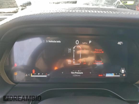 ✅ 2025 Jeep Grand Cherokee Limited • VIN: 1C4RJKBG6S8671008 • Lot: 95264715. Wystawiony na Copart z przebiegiem 1 094 mil. Bezpłatny archiwum sprzedaży aukcyjnych z USA i szczegółowy raport historii pojazdu na DreamBid. Zdjęcie 9.