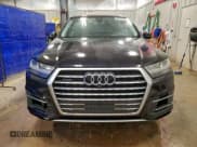 ✅ 2019 Audi Q7 Premium Plus • VIN: WA1LAAF72KD008143 • Lot: 91417985. Wystawiony na Copart z przebiegiem 93 392 mil. Bezpłatny archiwum sprzedaży aukcyjnych z USA i szczegółowy raport historii pojazdu na DreamBid. Zdjęcie 5.
