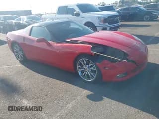 ✅ 2006 Chevrolet Corvette • VIN: 1G1YY25U465131214 • Lot: 43107832. Wystawiony na IAAI z przebiegiem 55 083 mil. Bezpłatny archiwum sprzedaży aukcyjnych z USA i szczegółowy raport historii pojazdu na DreamBid. Zdjęcie 1.