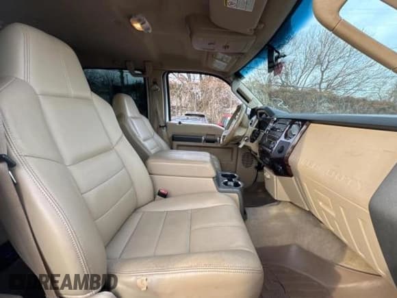 ✅ 2010 Ford F-350 XL • VIN: 1FTWW3BR6AEA47074 • Lot: 43859305. Listed on Copart with 228,944 mi. Free auction sales archive from the USA and detailed vehicle history report at DreamBid. Image 5.