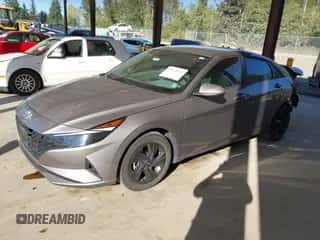 2022 Hyundai Elantra Blue with VIN KMHLM4AJXNU023927, listed as a IAAI auction lot 43314042 with 55,870 mi miles and . Bid and sale history available at DreamBid. Image 2.