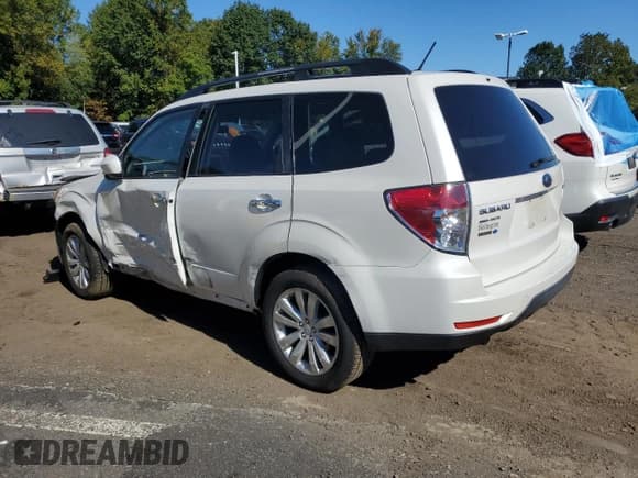 ✅ 2013 Subaru Forester X Premium • VIN: JF2SHADC6DH421709 • Lot: 84423295. Listed on Copart with 83,879 mi. Free auction sales archive from the USA and detailed vehicle history report at DreamBid. Image 2.