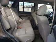 ✅ 2006 Jeep Commander • VIN: 1J8HH48N96C130135 • Lot: 67836425. Listed on Copart with 216,665 mi. Free auction sales archive from the USA and detailed vehicle history report at DreamBid. Image 10.