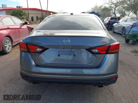 ✅ 2024 Nissan Altima SR • VIN: 1N4BL4CV4RN433194 • Lot: 43693441. Listed on IAAI with 21,754 mi. Free auction sales archive from the USA and detailed vehicle history report at DreamBid. Image 16.