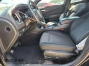 ✅ 2018 Dodge Charger SXT • VIN: 2C3CDXBGXJH206979 • Lot: 71738425. Wystawiony na Copart z przebiegiem 81 803 mil. Bezpłatny archiwum sprzedaży aukcyjnych z USA i szczegółowy raport historii pojazdu na DreamBid. Zdjęcie 7.