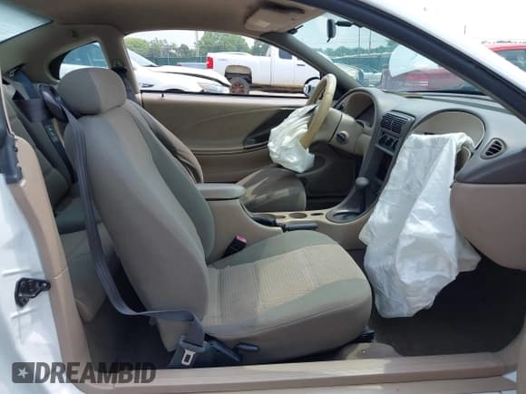 ✅ 2002 Ford Mustang Standard • VIN: 1FAFP40462F112288 • Lot: 42896142. Wystawiony na IAAI z przebiegiem 109 982 mil. Bezpłatny archiwum sprzedaży aukcyjnych z USA i szczegółowy raport historii pojazdu na DreamBid. Zdjęcie 5.