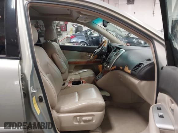 ✅ 2006 Lexus RX 400h • VIN: JTJGW31U560004809 • Lot: 42855615. Listed on IAAI with 209,795 mi. Free auction sales archive from the USA and detailed vehicle history report at DreamBid. Image 5.