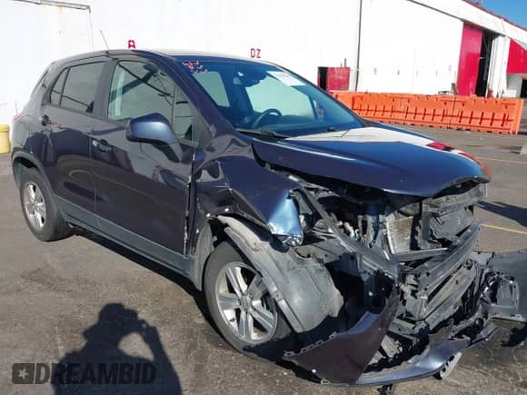 2019 Chevrolet Trax LS with VIN 3GNCJNSB3KL198902, listed as a IAAI auction lot 43458258 with 73,972 mi miles and . Bid and sale history available at DreamBid. Image 1.