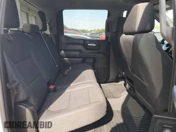 ✅ 2021 Chevrolet Silverado 1500 LT • VIN: 1GCPYJEKXMZ390145 • Lot: 66946484. Wystawiony na Copart z przebiegiem Nie podano. Bezpłatny archiwum sprzedaży aukcyjnych z USA i szczegółowy raport historii pojazdu na DreamBid. Zdjęcie 10.