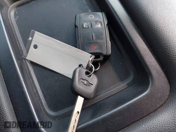 2016 Chevrolet Silverado 1500 LT with VIN 3GCUKREC6GG129840, listed as a IAAI auction lot 43088052 with 123,184 mi miles and . Bid and sale history available at DreamBid. Image 11.