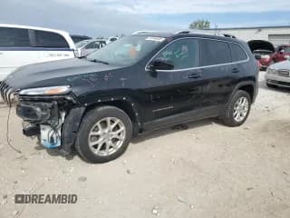 ✅ 2017 Jeep Cherokee Latitude • VIN: 1C4PJLCS1HD236428 • Lot: 70744695. Wystawiony na Copart z przebiegiem 75 418 mil. Bezpłatny archiwum sprzedaży aukcyjnych z USA i szczegółowy raport historii pojazdu na DreamBid. Zdjęcie 1.