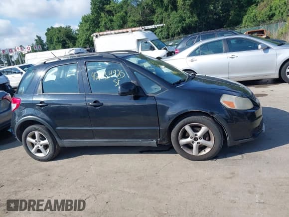✅ 2008 Suzuki SX4 • VIN: JS2YB413985109882 • Lot: 42734925. Wystawiony na IAAI z przebiegiem 152 653 mil. Bezpłatny archiwum sprzedaży aukcyjnych z USA i szczegółowy raport historii pojazdu na DreamBid. Zdjęcie 13.