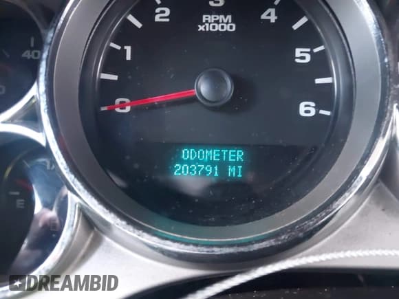 ✅ 2007 Chevrolet Silverado 1500 1LT • VIN: 3GCEC13J27G501078 • Lot: 41660302. Wystawiony na IAAI z przebiegiem 203 791 mil. Bezpłatny archiwum sprzedaży aukcyjnych z USA i szczegółowy raport historii pojazdu na DreamBid. Zdjęcie 15.