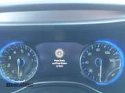 ✅ 2022 Chrysler Pacifica Touring • VIN: 2C4RC1FG1NR110237 • Lot: 41058050. Wystawiony na IAAI z przebiegiem Nie podano. Bezpłatny archiwum sprzedaży aukcyjnych z USA i szczegółowy raport historii pojazdu na DreamBid. Zdjęcie 7.