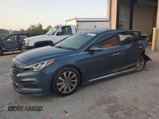 ✅ 2017 Hyundai Sonata Sport • VIN: 5NPE34AF5HH582814 • Лот: 65532315. Опубликован ранее на Copart с пробегом Не указан. Бесплатный доступ к архиву аукционных продаж из США и подробный отчёт об истории автомобиля на DreamBid. Изображение 1.