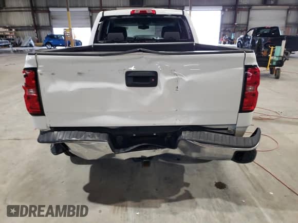2019 Chevrolet Silverado 1500 LT with VIN 2GCVKPEC8K1165328, listed as a Copart auction lot 86112365 with 114,400 mi miles and Salvage title. Bid and sale history available at DreamBid. Image 6.