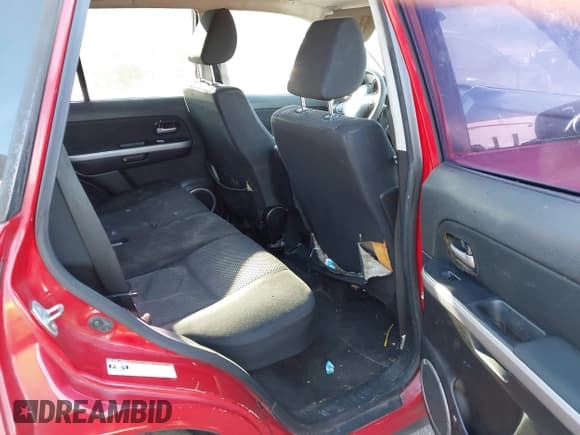 ✅ 2008 Suzuki Grand Vitara • VIN: JS3TE941284103271 • Lot: 41661629. Listed on IAAI with 227,239 mi. Free auction sales archive from the USA and detailed vehicle history report at DreamBid. Image 8.