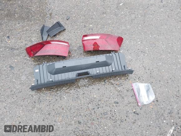 ✅ 2025 Volkswagen Jetta SE • VIN: 3VW7X7BU4SM082847 • Лот: 43635053. Опубликован ранее на IAAI с пробегом 6 375 миль. Бесплатный доступ к архиву аукционных продаж из США и подробный отчёт об истории автомобиля на DreamBid. Изображение 12.