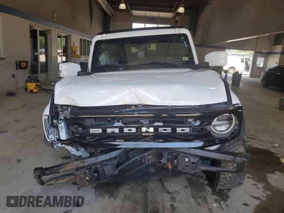 ✅ 2021 Ford Bronco • VIN: 1FMEE5DP1MLA93932 • Lot: 57344905. Wystawiony na Copart z przebiegiem 42 318 mil. Bezpłatny archiwum sprzedaży aukcyjnych z USA i szczegółowy raport historii pojazdu na DreamBid. Zdjęcie 5.