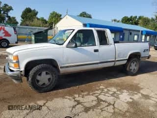 1997 Chevrolet Silverado 1500 z VIN 2GCEK19R1V1260202, wystawiony jako Copart lot #68355225 z przebiegiem 255 006 mil mil oraz Szkoda całkowita • Salvage title. Historia ofert i sprzedaży dostępna na DreamBid. Obrazek 1.