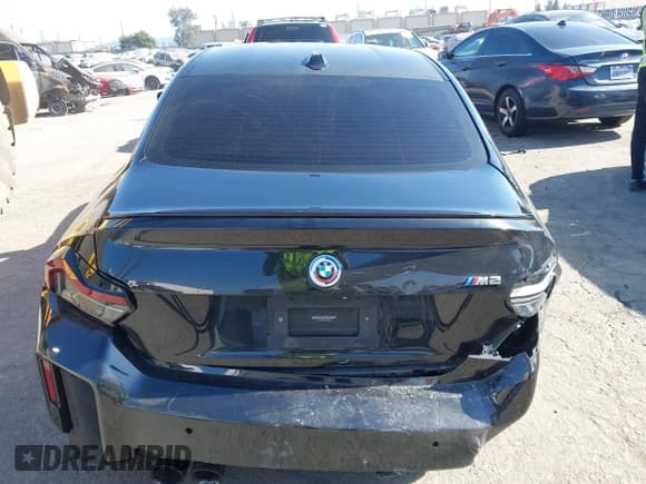 ✅ 2023 BMW M2 • VIN: 3MF13DM05P8D30520 • Lot: 42264719. Listed on IAAI with 23,612 mi. Free auction sales archive from the USA and detailed vehicle history report at DreamBid. Image 16.