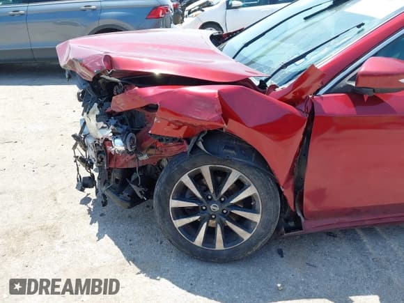 ✅ 2018 Nissan Altima SR • VIN: 1N4AL3AP3JC212065 • Lot: 42379077. Listed on IAAI with 93,040 mi. Free auction sales archive from the USA and detailed vehicle history report at DreamBid. Image 6.