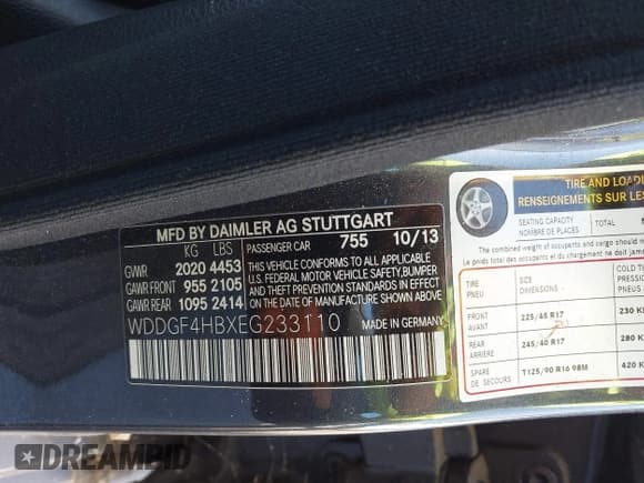 ✅ 2014 Mercedes-Benz C 250 Sport • VIN: WDDGF4HBXEG233110 • Lot: 43793050. Wystawiony na IAAI z przebiegiem 107 449 mil. Bezpłatny archiwum sprzedaży aukcyjnych z USA i szczegółowy raport historii pojazdu na DreamBid. Zdjęcie 9.