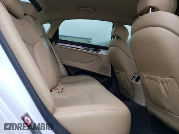 2016 Hyundai Genesis 3.8L z VIN KMHGN4JE6GU121941, wystawiony jako Copart lot #81235834 z przebiegiem 151 772 mil mil oraz Szkoda całkowita • Salvage title. Historia ofert i sprzedaży dostępna na DreamBid. Obrazek 10.