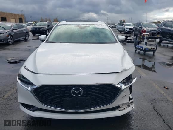 ✅ 2019 Mazda 3 Premium • VIN: 3MZBPAEM0KM101610 • Лот: 43720257. Опубликован ранее на IAAI с пробегом Не указан. Бесплатный доступ к архиву аукционных продаж из США и подробный отчёт об истории автомобиля на DreamBid. Изображение 12.