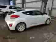2016 Hyundai Veloster Turbo z VIN KMHTC6AE8GU265894, wystawiony jako Copart lot #85660694 z przebiegiem 117 445 mil mil oraz Szkoda całkowita • Salvage title. Historia ofert i sprzedaży dostępna na DreamBid. Obrazek 3.