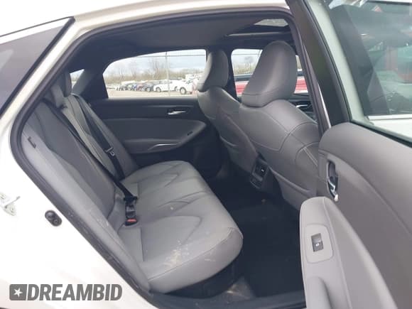 ✅ 2022 Toyota Avalon Hybrid XLE • VIN: 4T1AA1ABXNU015401 • Lot: 41947755. Listed on IAAI with 52,867 mi. Free auction sales archive from the USA and detailed vehicle history report at DreamBid. Image 8.