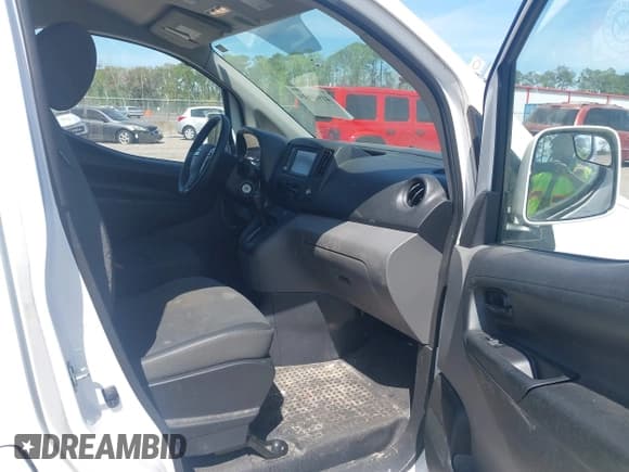 ✅ 2020 Nissan NV200 S • VIN: 3N6CM0KN9LK691615 • Lot: 41910614. Listed on IAAI with 228,325 mi. Free auction sales archive from the USA and detailed vehicle history report at DreamBid. Image 5.