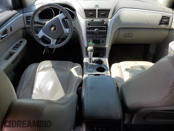 ✅ 2011 Chevrolet Traverse 2LT • VIN: 1GNKRJED7BJ126540 • Lot: 69260834. Wystawiony na Copart z przebiegiem Nie podano. Bezpłatny archiwum sprzedaży aukcyjnych z USA i szczegółowy raport historii pojazdu na DreamBid. Zdjęcie 8.